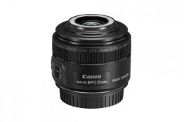 Canon announces EF-S 35mm f/2.8 macro lens with built-in light